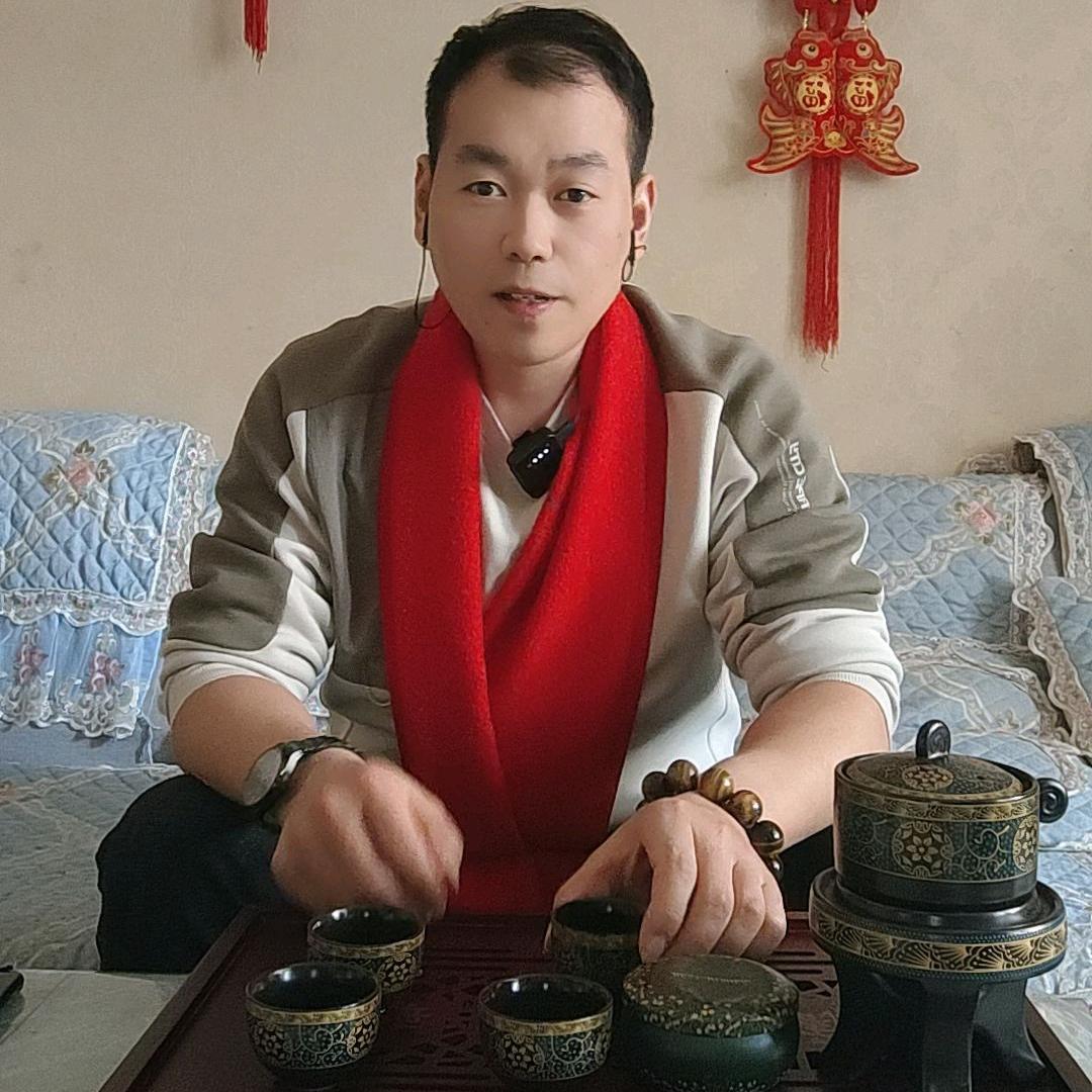 龙哥: