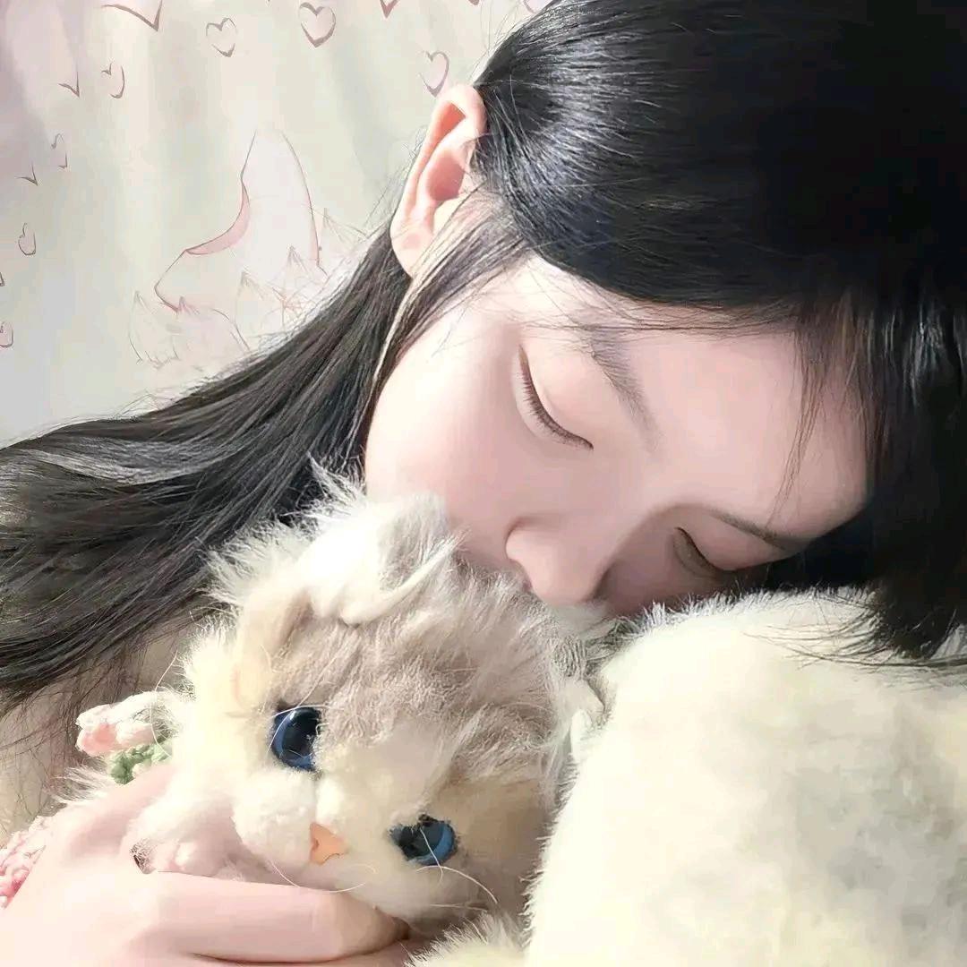 小乖.
