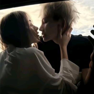 你看我像不像爱