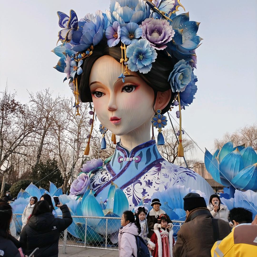 可葳逸