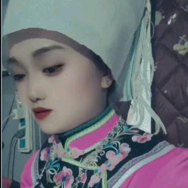坚强的女孩