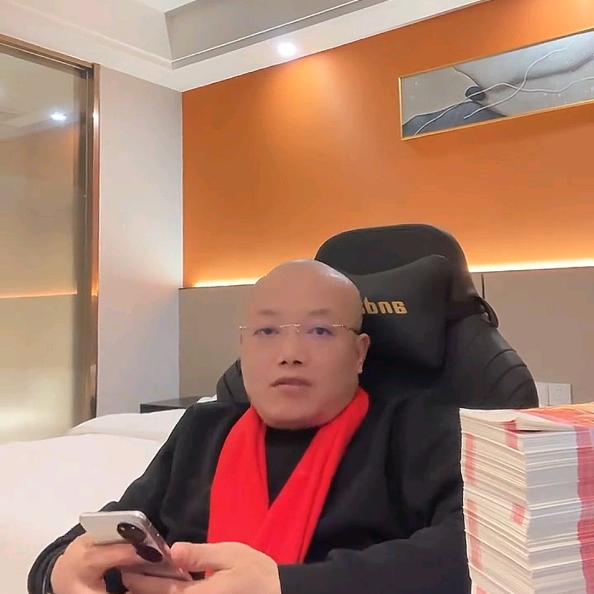 光头强