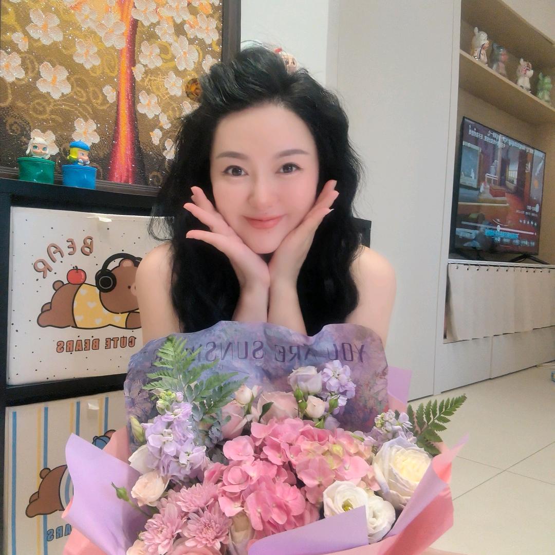 冯煜婷💋🌸💐