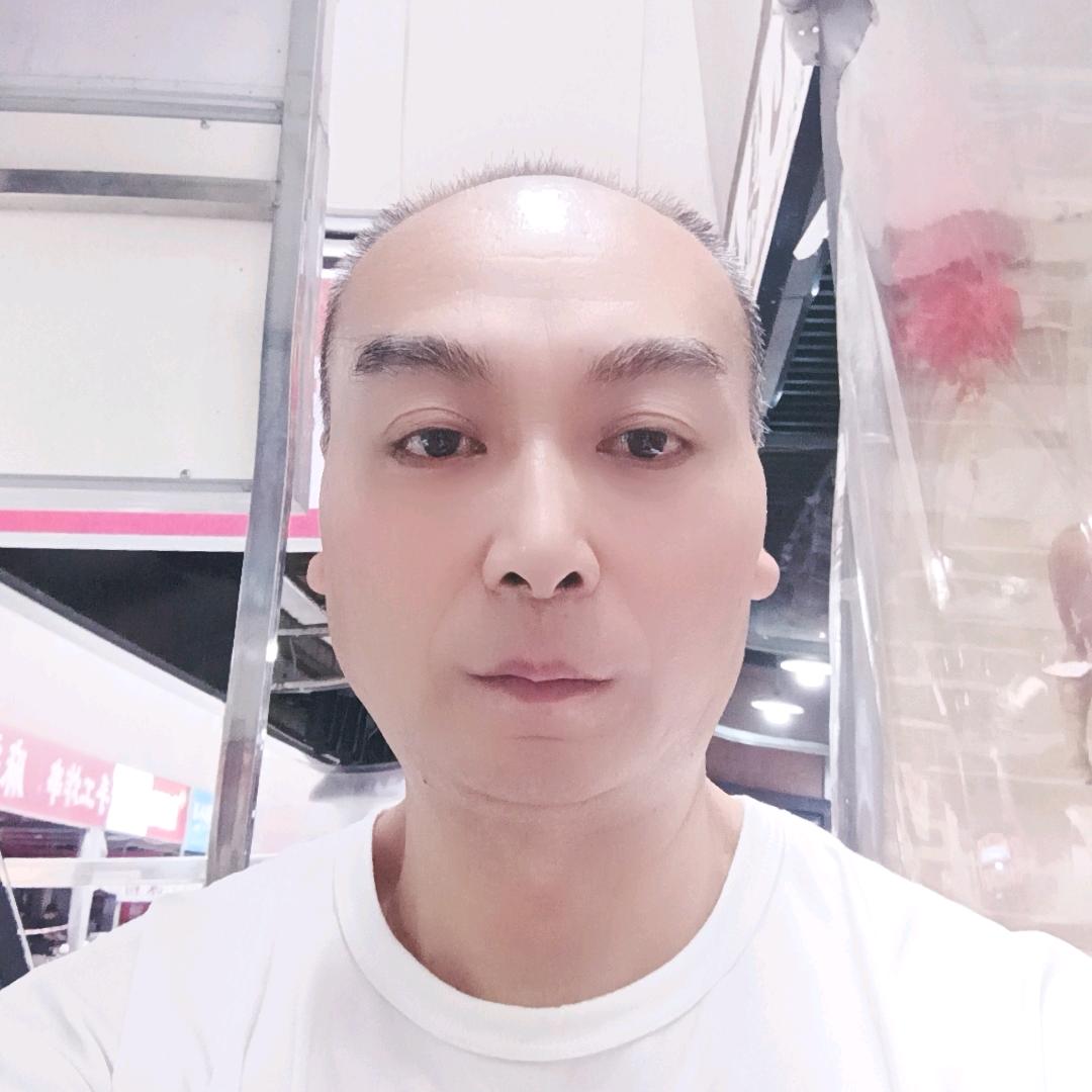 啊三哥🎤（每晚10点10分直播）