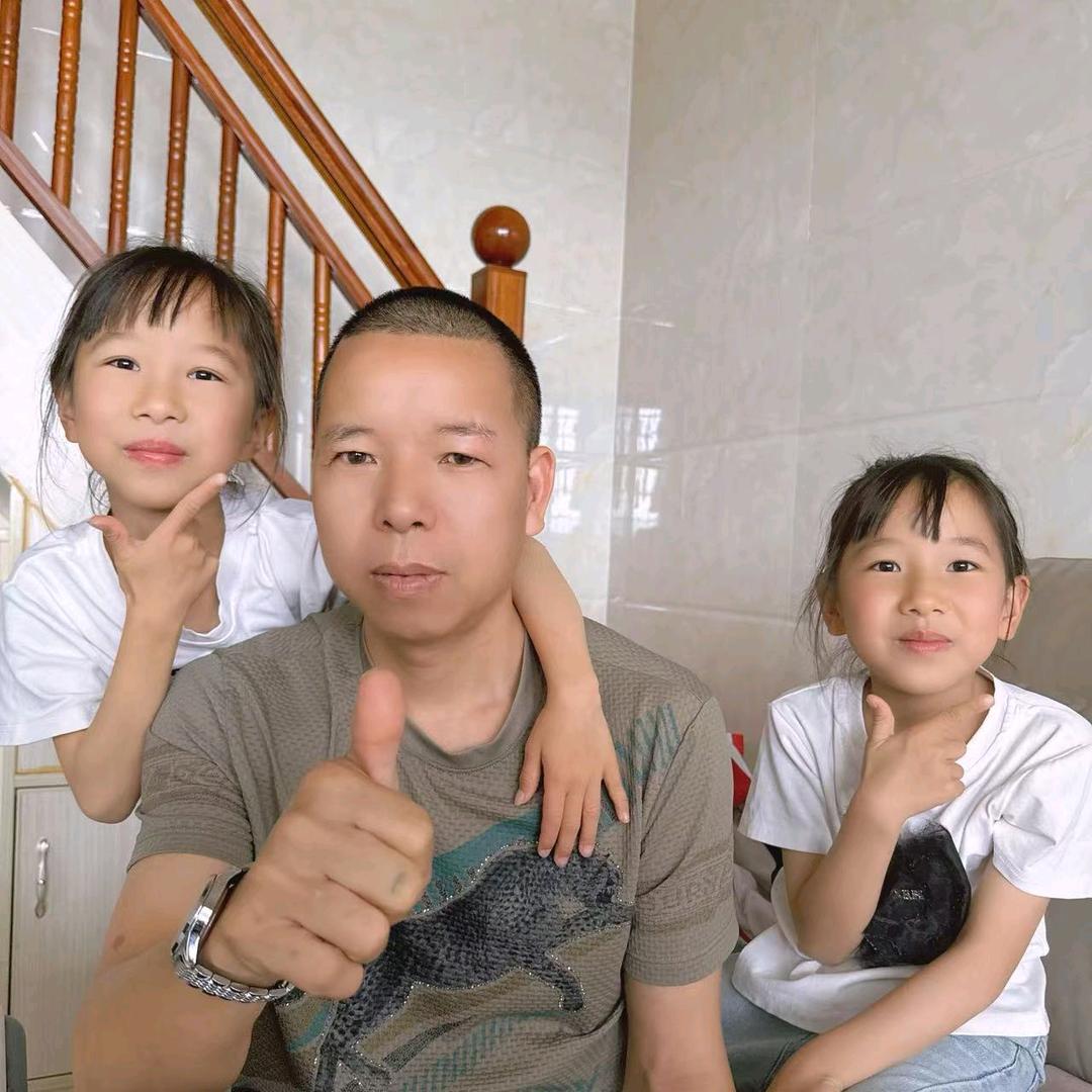 广州番禺明龙物流赖龙生