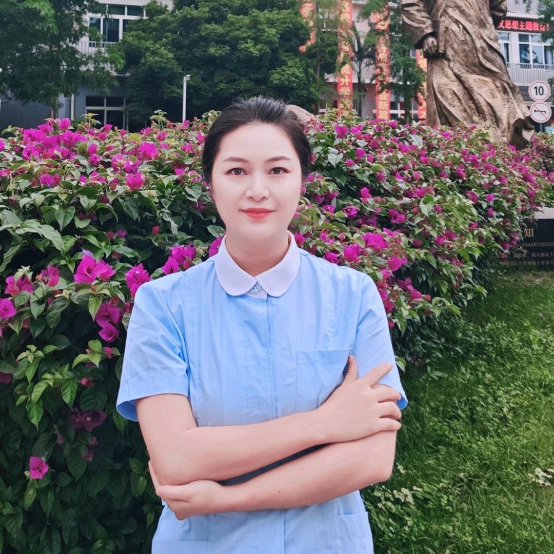 嘉州卫校李老师