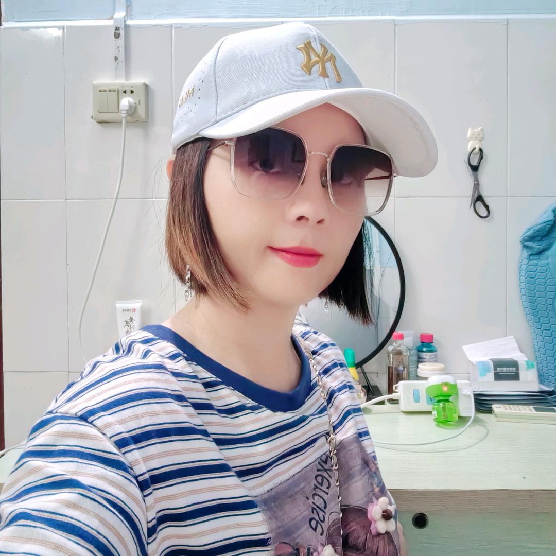 翱飞燕