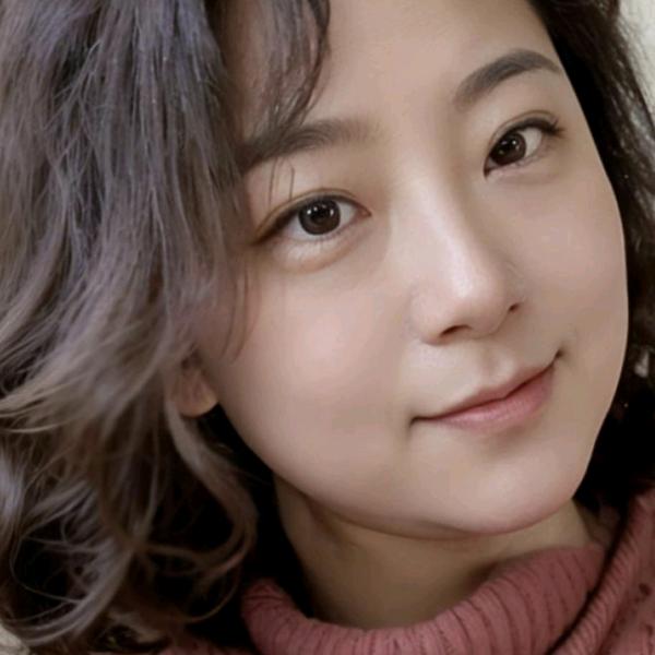 ( ﹡ˆoˆ﹡ )Miss Li