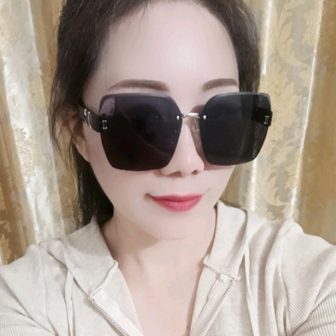蝴蝶🦋梦巜拒私聊否则拉黑〉》