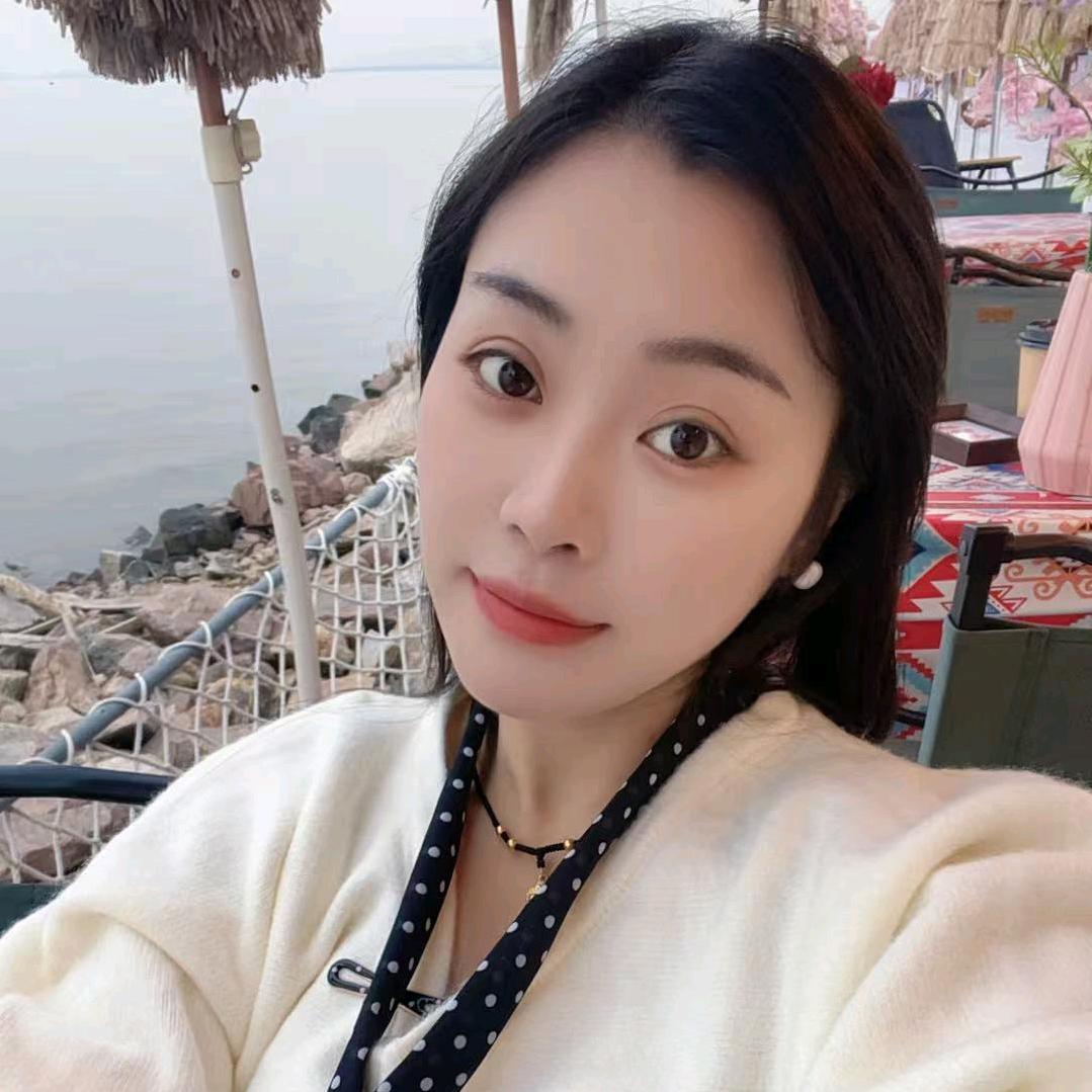 ℳᥫ🕊ꦿ浅笑不语꧔ꦿ᭄💞🕊