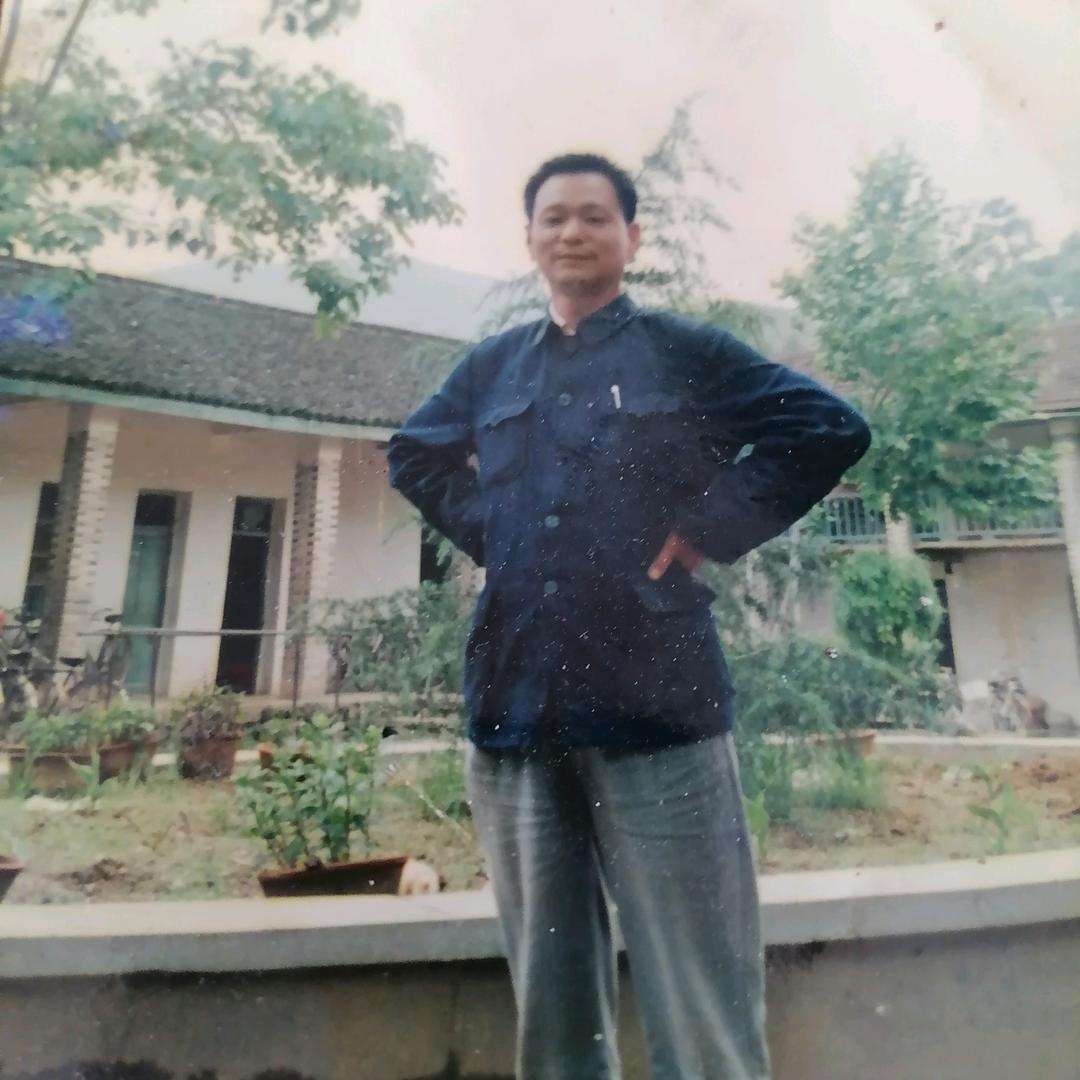 周成龙