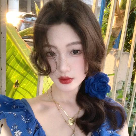 爱♥♬ 己