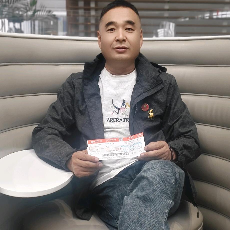 东岳驾校王教练