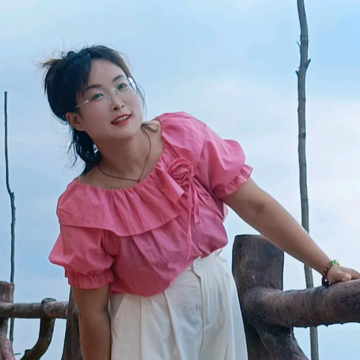 馋嘴嘴蕊儿