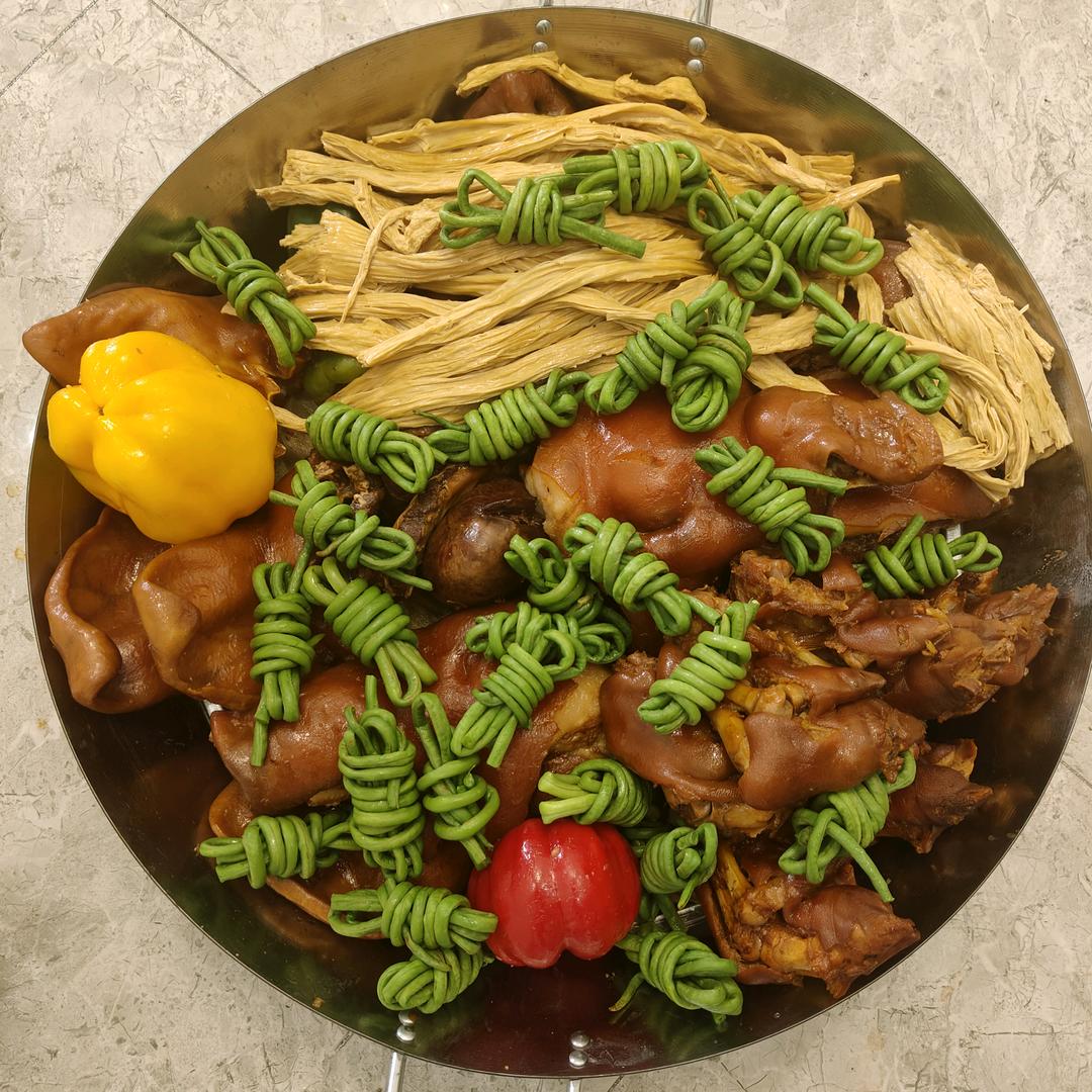 卤鲜生大锅卤肉