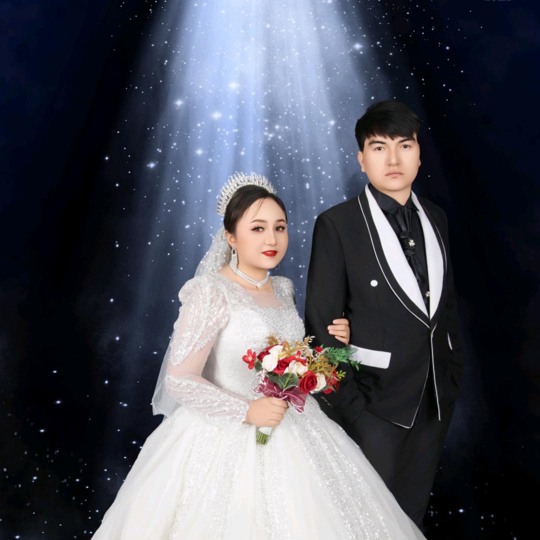 👩‍❤️‍👨 áxkěm A💒