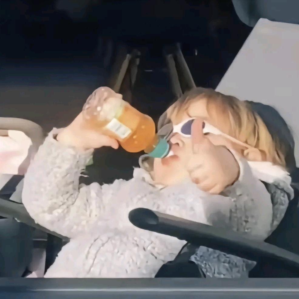 蜜S汁小M汉堡Y (*꒦ິ⌓꒦ີ)