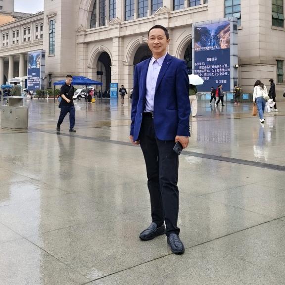 四季红建材老刘