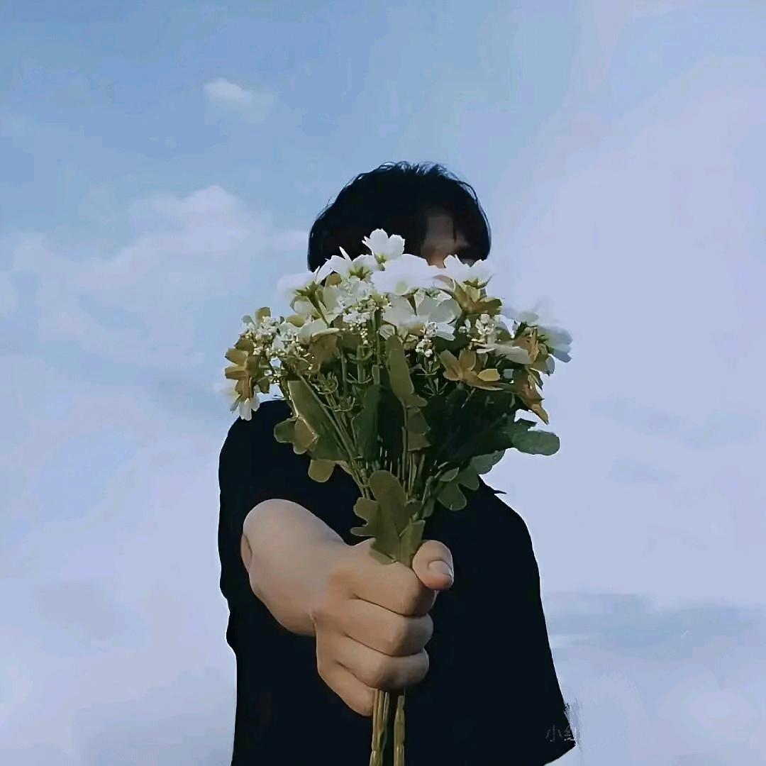 杨 杨--🉐亿