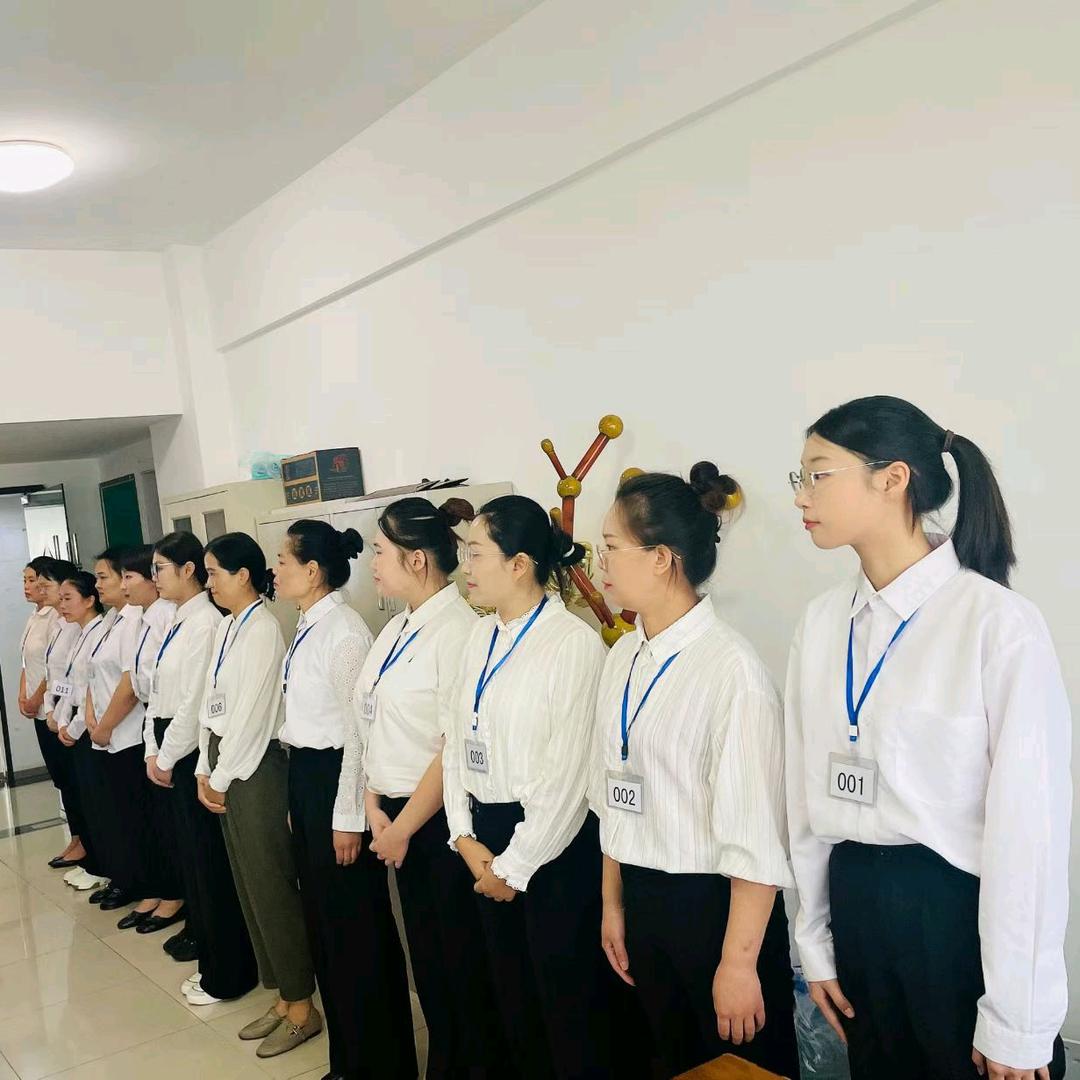 大连丹姐聊出国