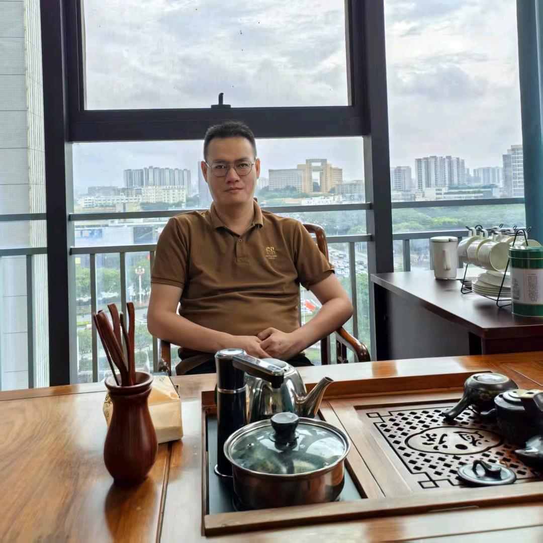 爱笑的金哥