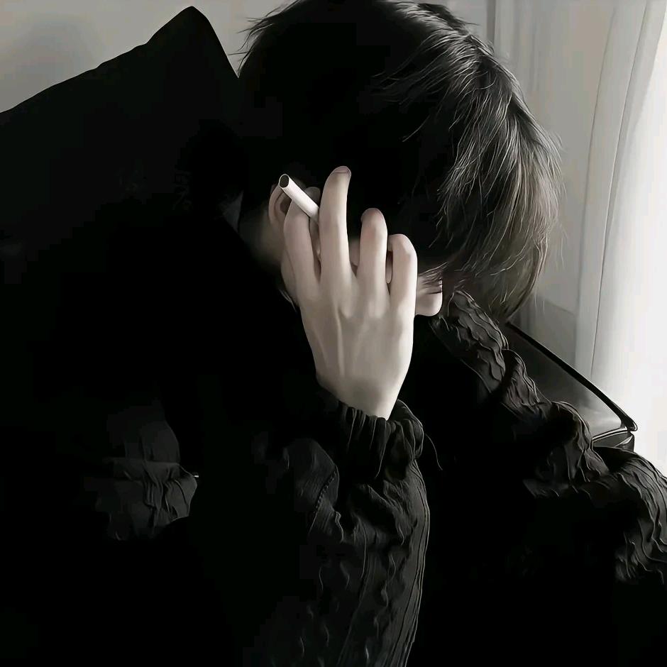 墨染秋头像