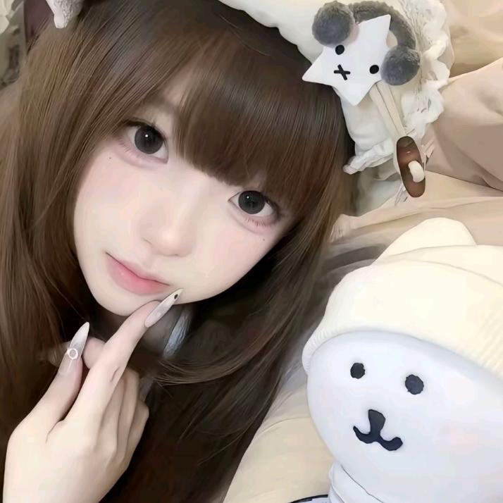 初稚^