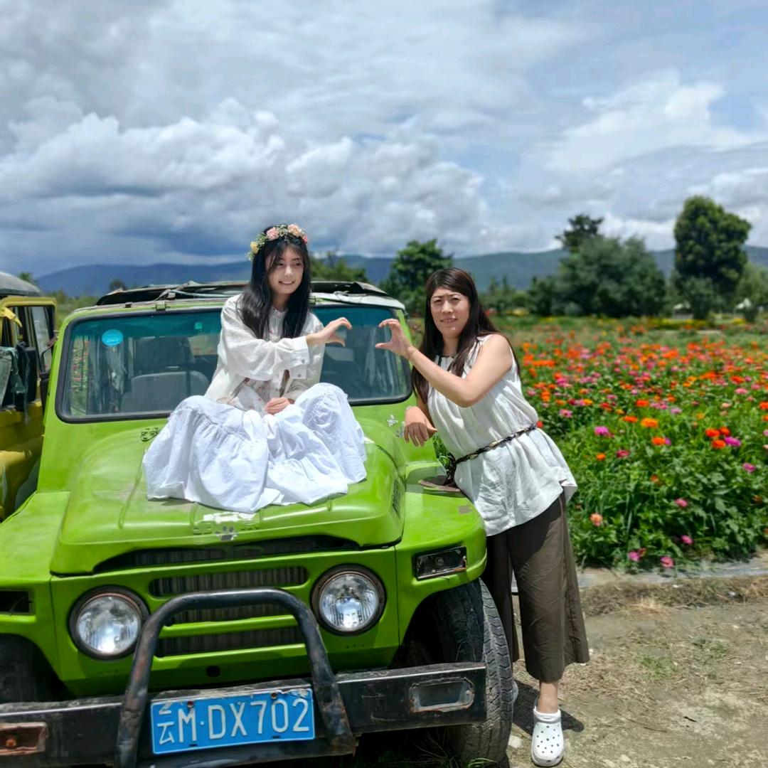 万汇鞋服店官方号