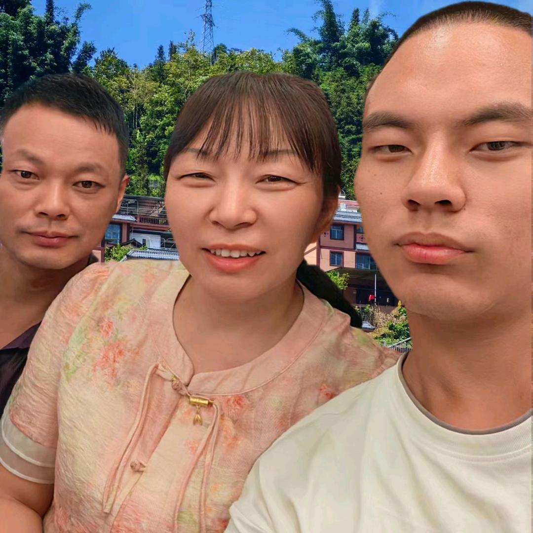 管姐开心每一天🌹🌹🌹