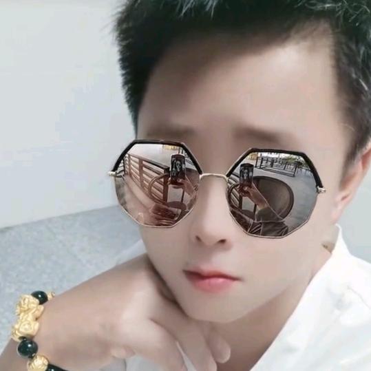 江昊天