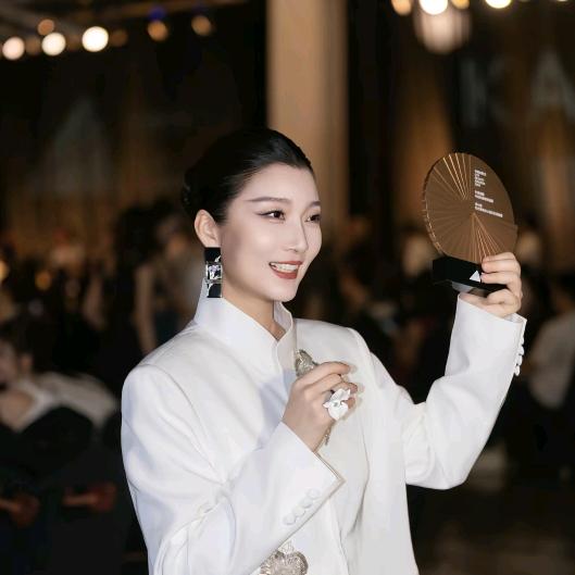 漠小曼美肤国货之光