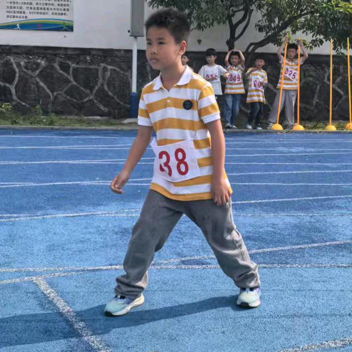 LL心疼自己