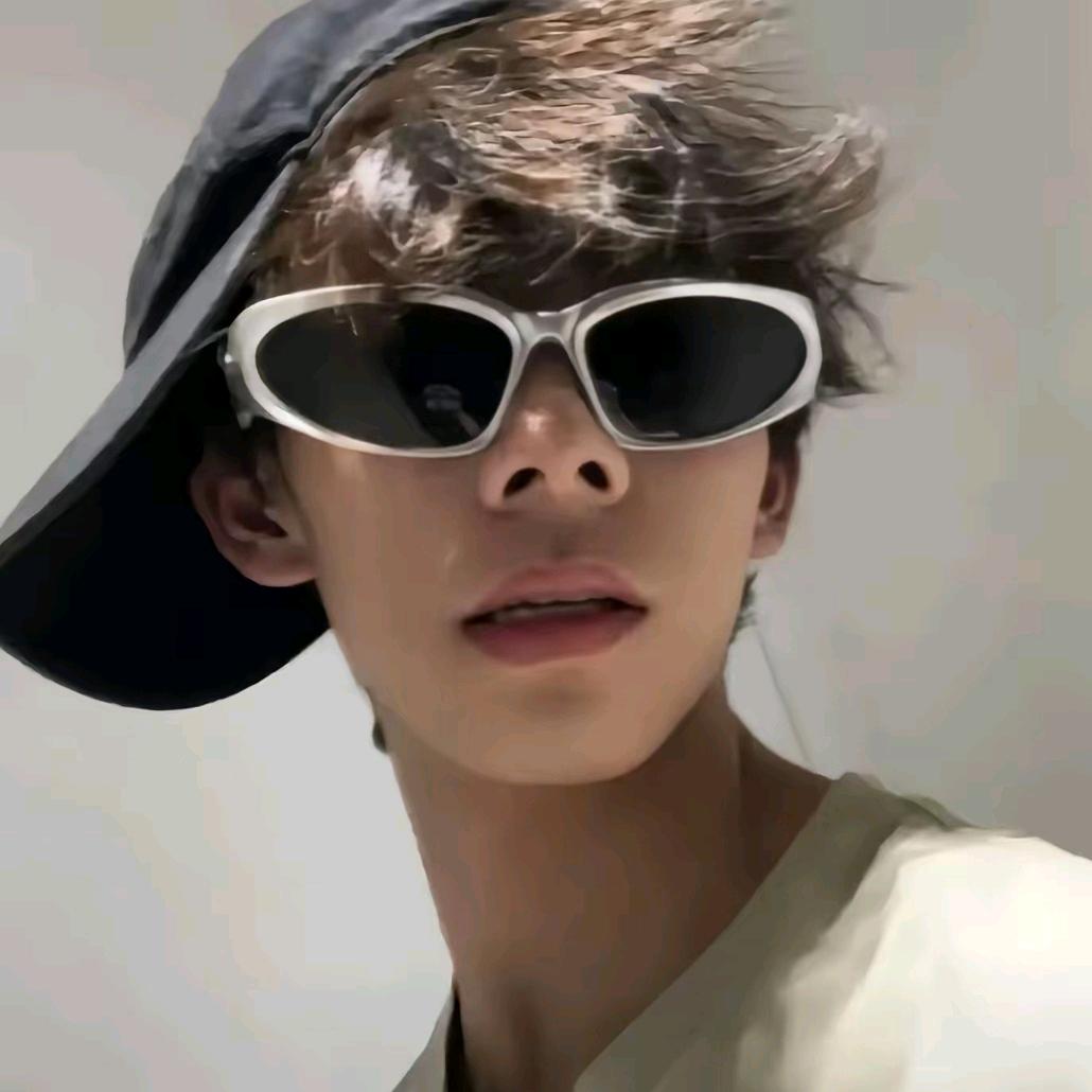 木昜-
