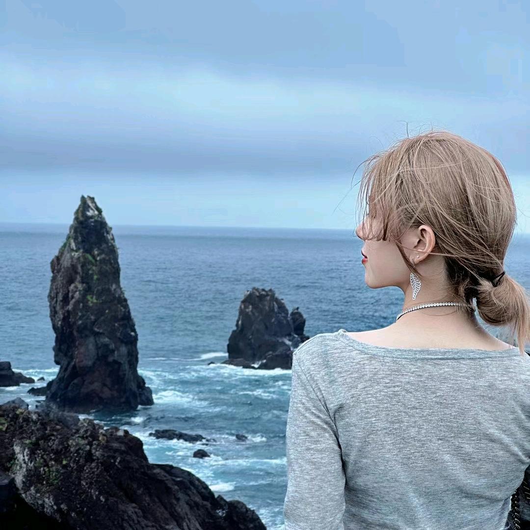 叼辣条闯世界🦢