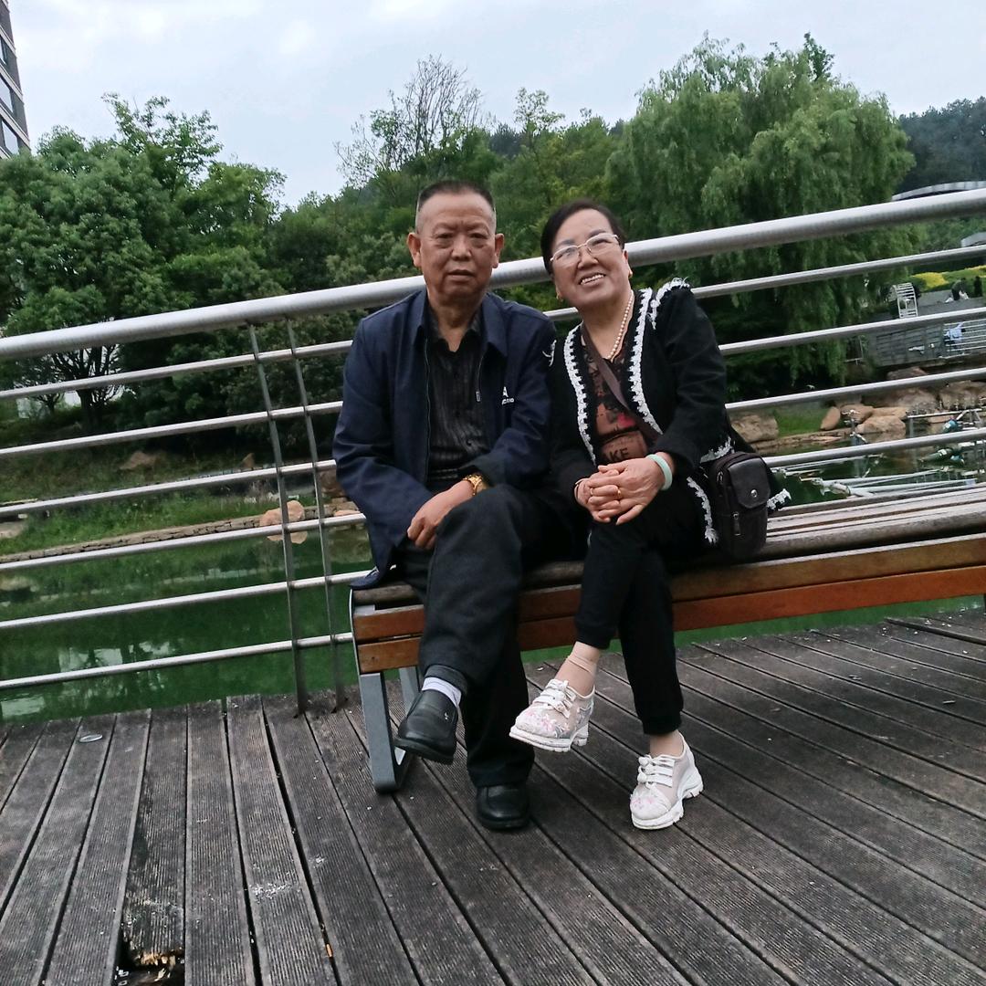 李泽英（水西三人行团队）