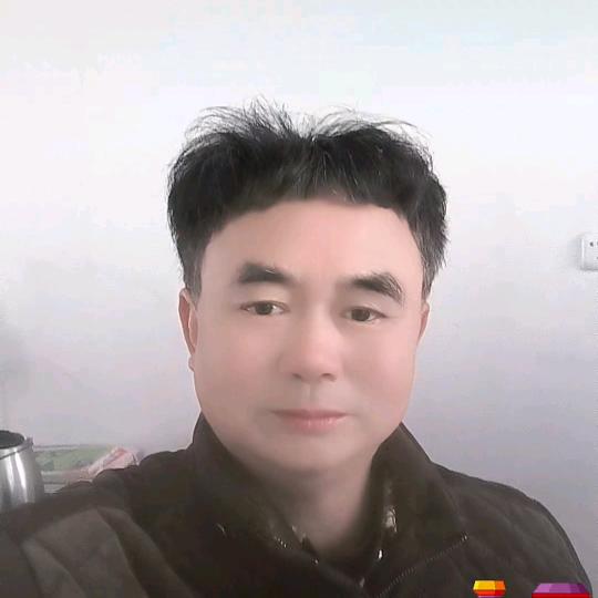 张宏胜千斤乡唱皮影戏