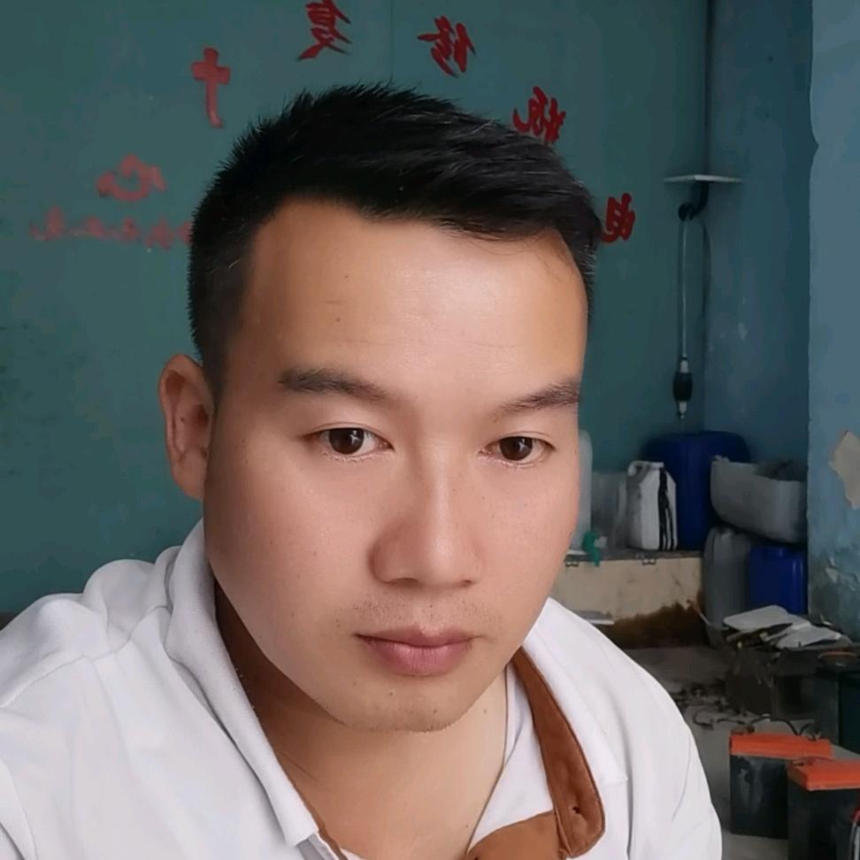电瓶修复，以旧换新