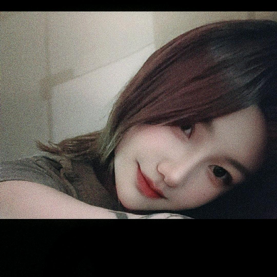 初晚晚的小酒馆官方号