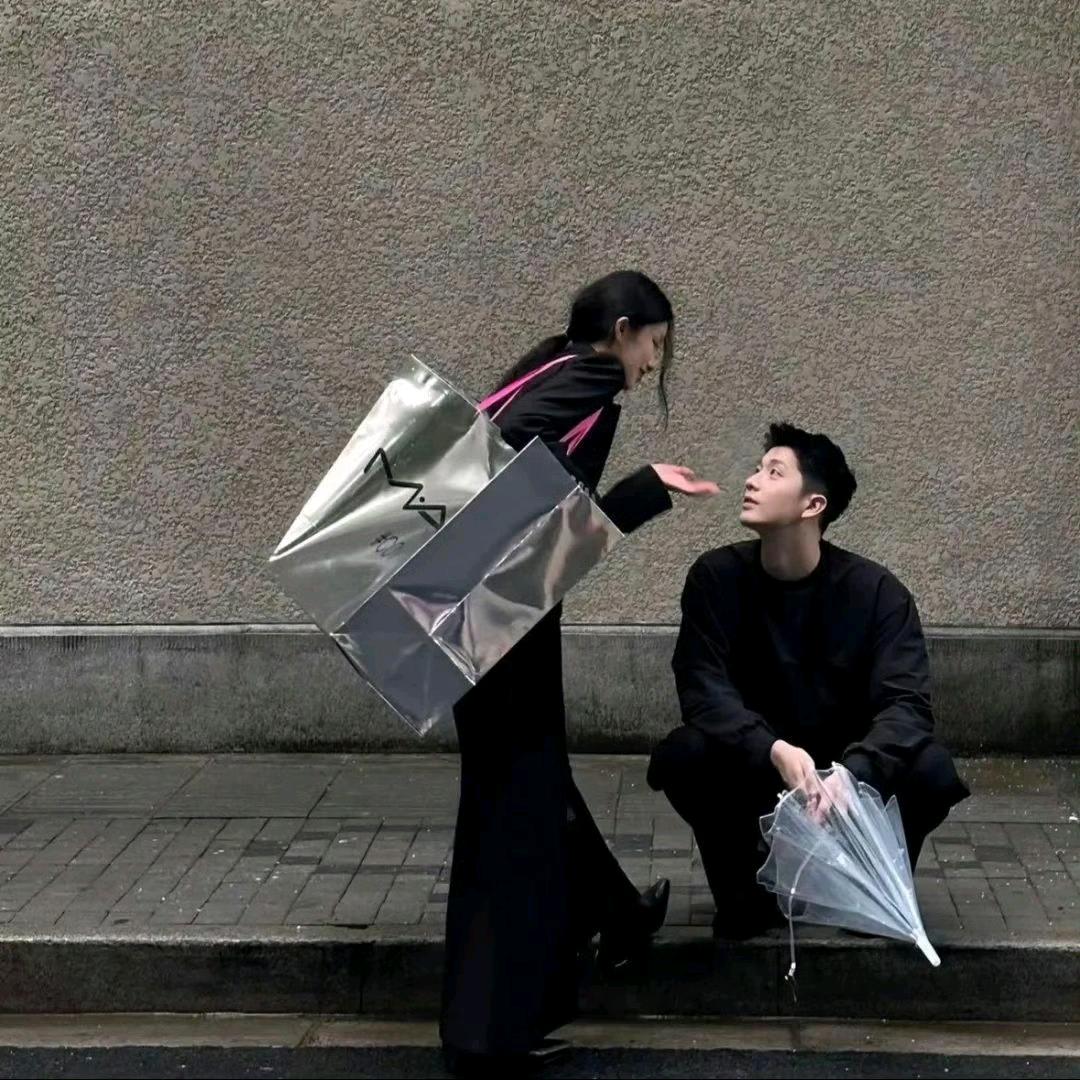 别捏我脸ˡᵃʕ´•ᴥ•`ʔ