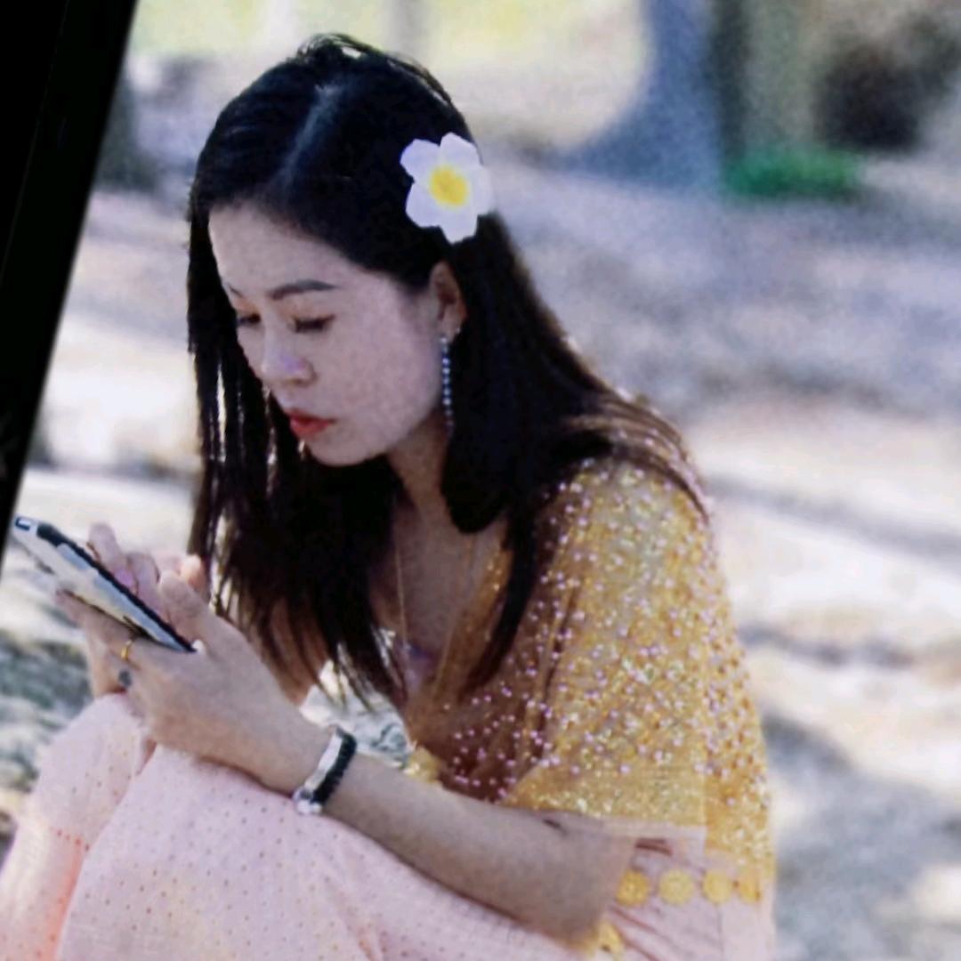小🌸艳🌸吖🌸🌸🌸🌸🌸