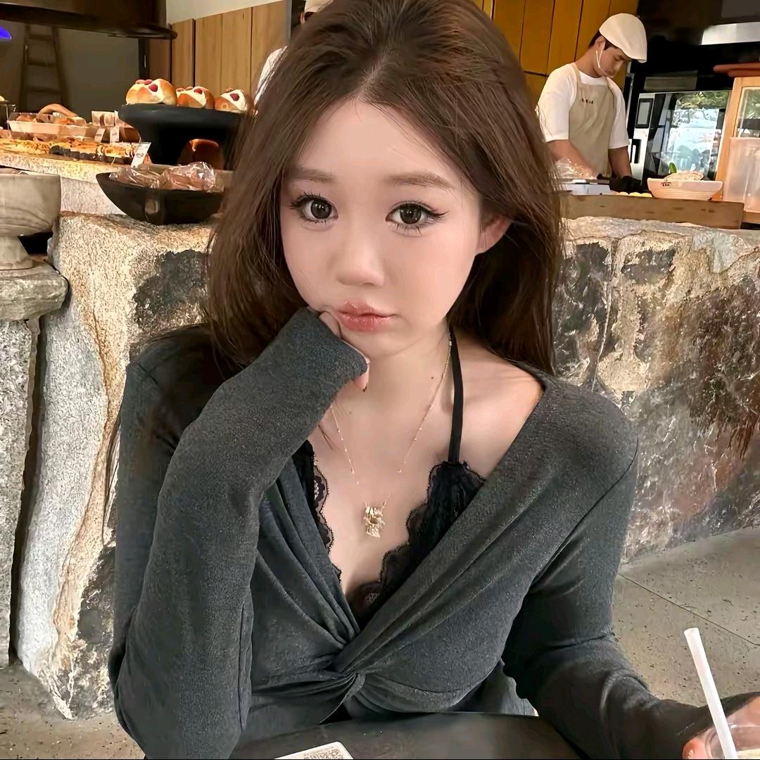 琪琪微微胖【直播精选】