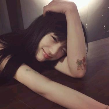 ㅤㅤ    ㅤㅤ十个男人哄我睡觉