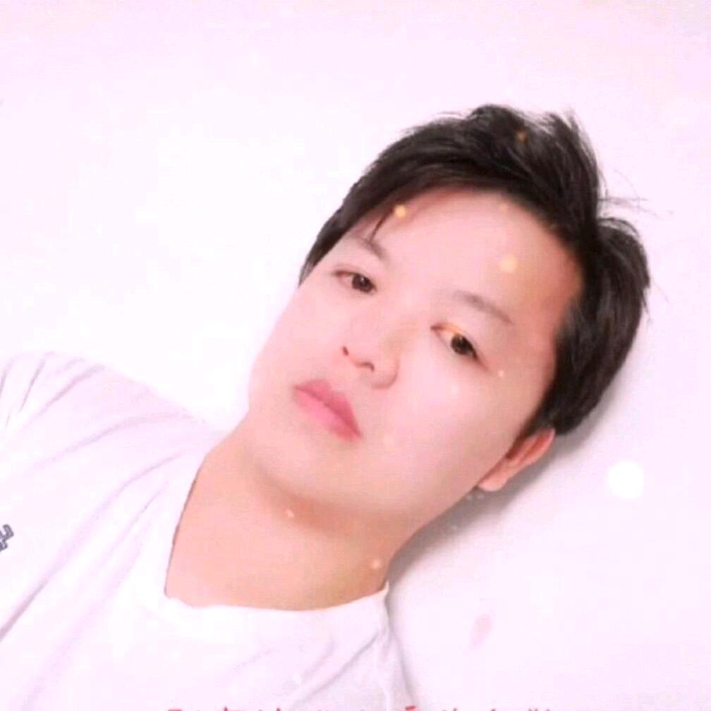 🌈🌈小哥