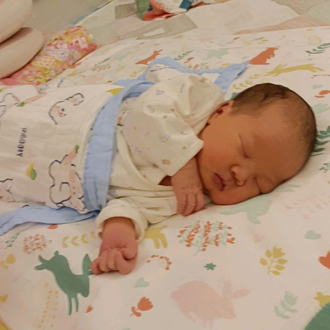 月嫂小姐姐😘