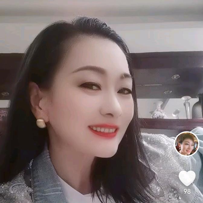 开心果果🍎