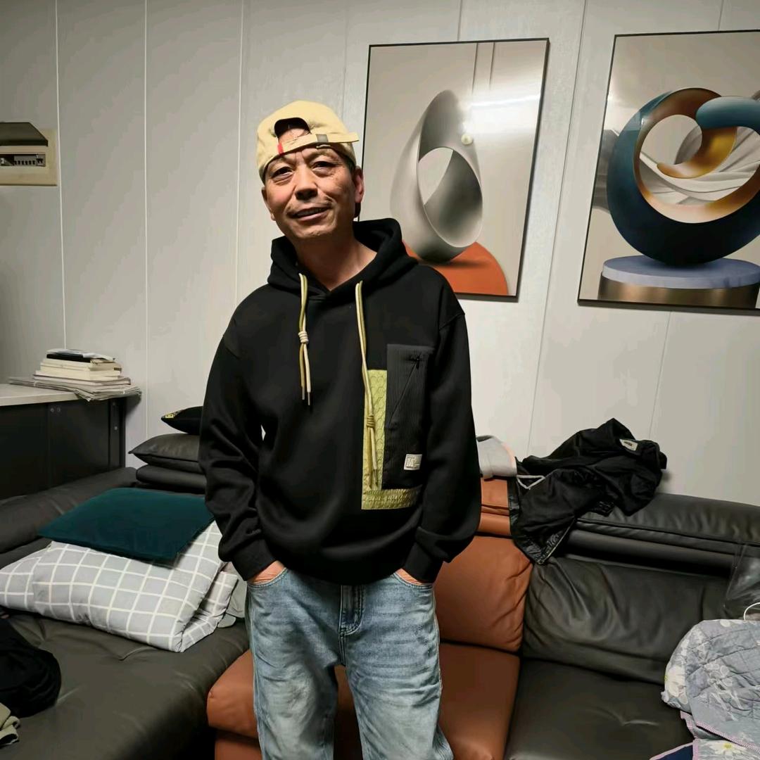 爱心纳雍兵锅