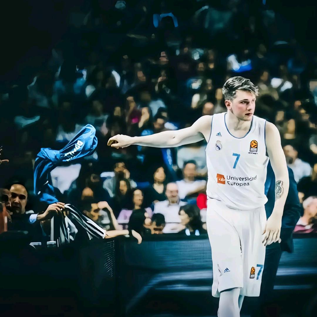 🏀77