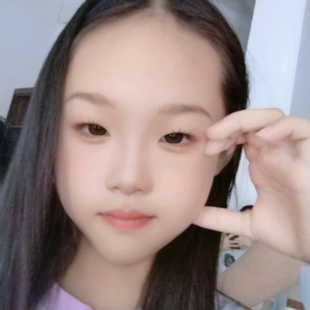 小美女。