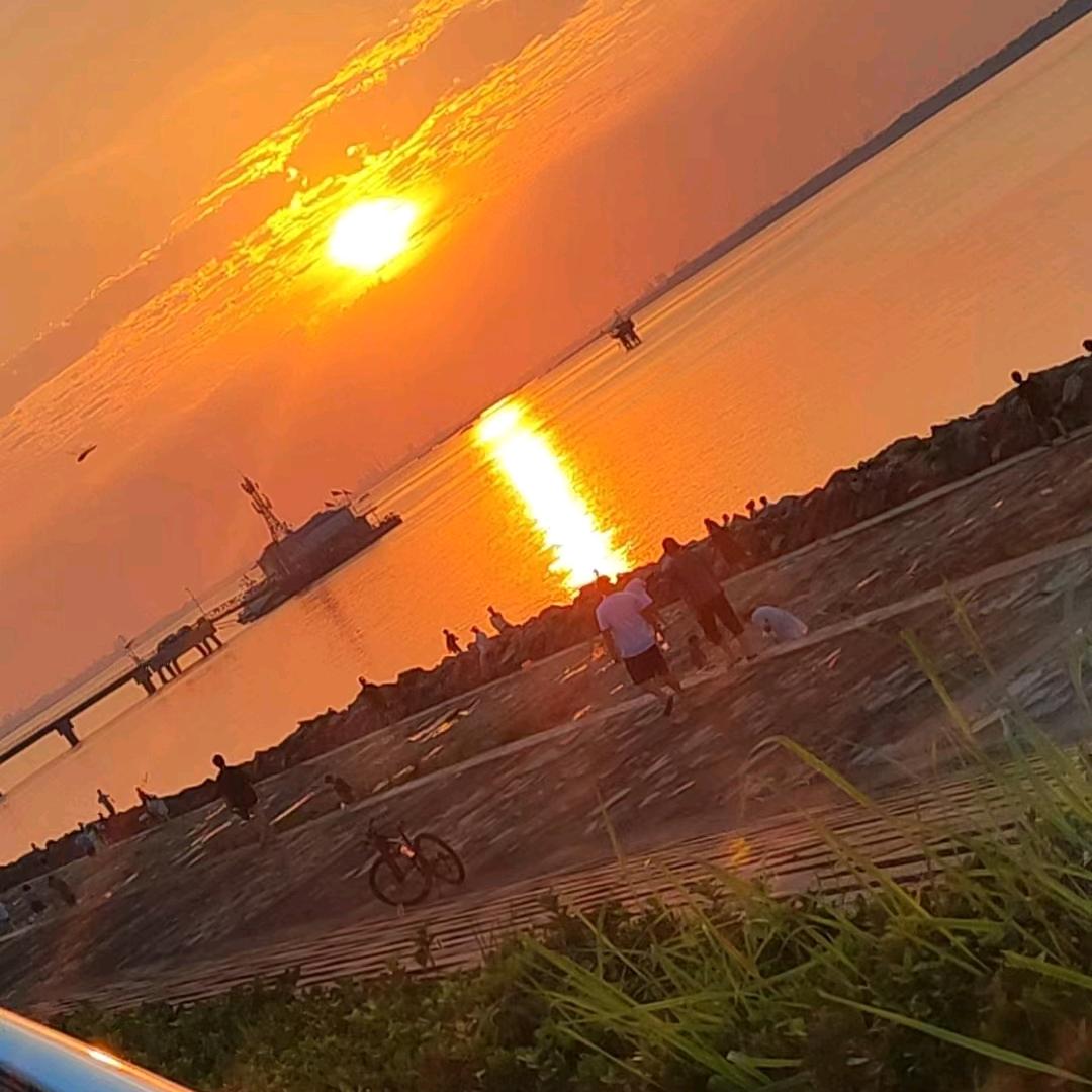 天天（爱钓鱼）