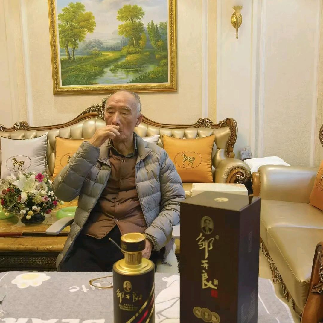 老厂长的酒